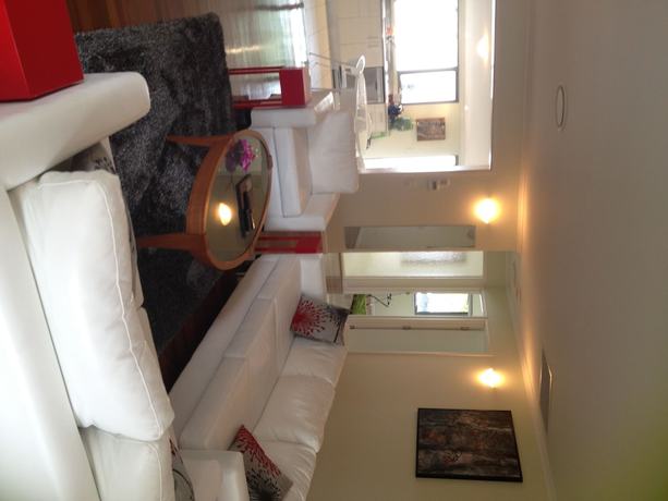 Imagen de la habitación del Hotel Montville Suites. Foto 10