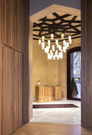 Imagen de los interiores del Hotel Monument. Foto 11