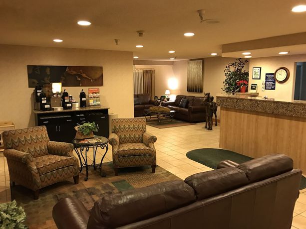 Imagen de los interiores del Hotel Monument Inn And Suites. Foto 17