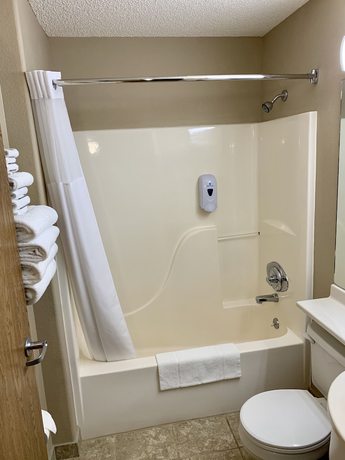 Imagen de la habitación del Hotel Monument Inn And Suites. Foto 14