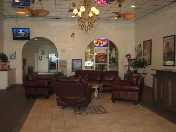 Imagen de los interiores del Hotel Monumental Movieland. Foto 8