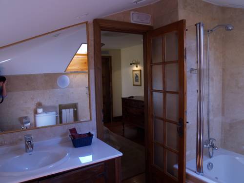 Imagen de la habitación del Hotel Monumento Convento De San Benito. Foto 4