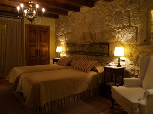 Imagen de la habitación del Hotel Monumento Convento De San Benito. Foto 5