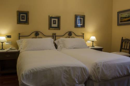 Imagen de la habitación del Hotel Monumento Convento De San Benito. Foto 9