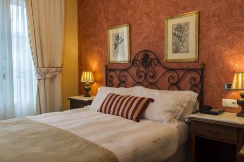 Imagen de la habitación del Hotel Monumento Convento De San Benito. Foto 10