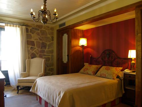 Imagen de la habitación del Hotel Monumento Convento De San Benito. Foto 13