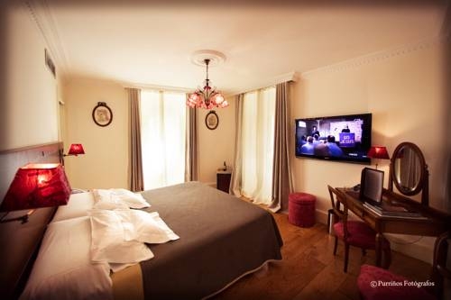 Imagen de la habitación del Hotel Monumento Pazo De Orbán. Foto 8