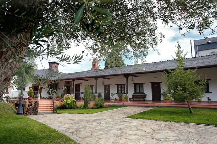 Imagen de la habitación del Hotel Monumento Pazo Do Castro. Foto 14