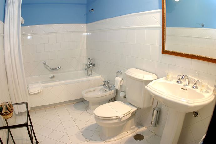 Imagen de la habitación del Hotel Monumento Pazo Do Castro. Foto 15