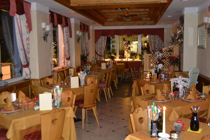 Imagen general del Hotel Monza, Sorte. Foto 1