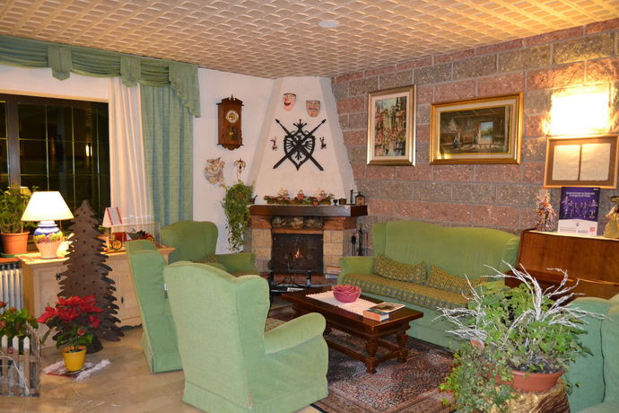Imagen del bar/restaurante del Hotel Monza, Sorte. Foto 6