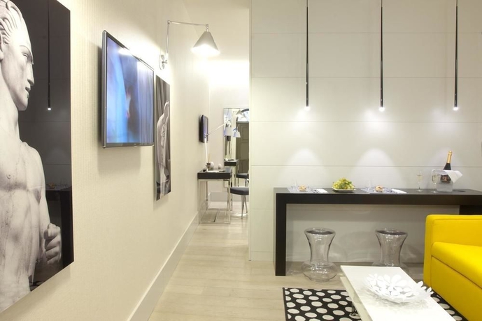 Imagen de los exteriores del Hotel Mood 44. Foto 15