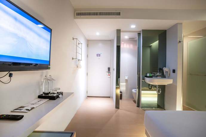 Imagen de la habitación del Hotel Mood Pattaya. Foto 8