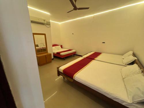 Imagen general del Hotel Mookambigai Residency. Foto 2