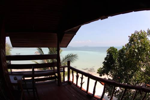 Imagen de la habitación del Hotel Moon Beach Resort. Foto 9