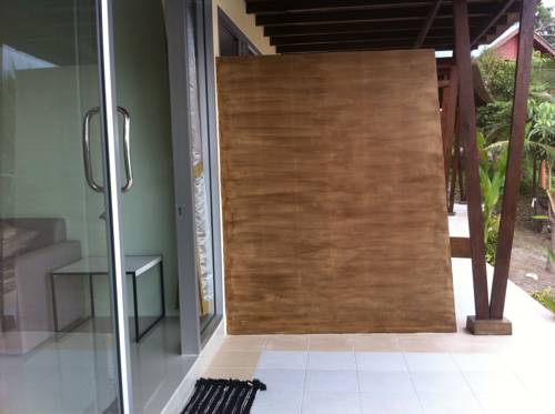 Imagen de la habitación del Hotel Moon Beach Resort. Foto 16