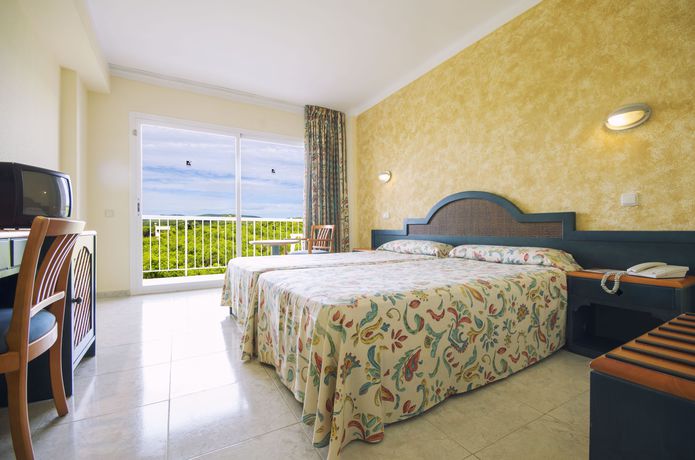 Imagen de la habitación del Hotel Moon Dreams Coral Beach. Foto 7