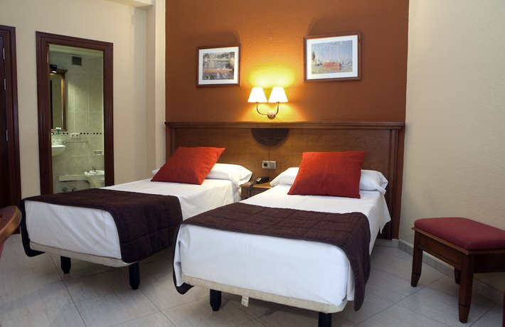 Imagen de la habitación del Hotel Moon Dreams Fuengirola. Foto 6