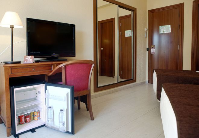 Imagen de la habitación del Hotel Moon Dreams Fuengirola. Foto 9