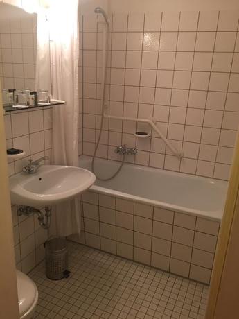 Imagen de la habitación del Hotel Moon, Dusseldorf. Foto 3