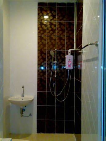 Imagen general del Hotel Moon House At Clock Tower. Foto 13