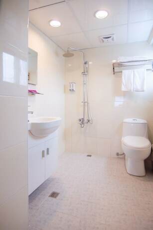 Imagen de la habitación del Hotel Moon Lake. Foto 5