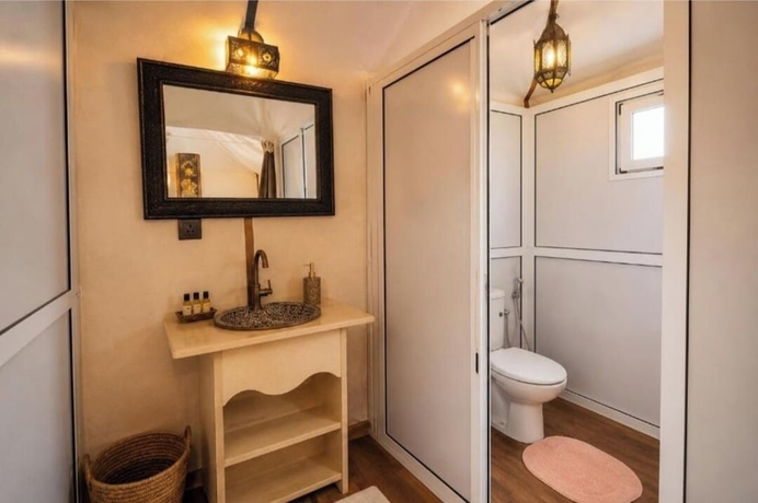 Imagen de la habitación del Hotel Moon Luxury Camp. Foto 11