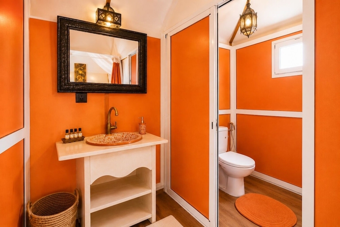 Imagen de la habitación del Hotel Moon Luxury Camp. Foto 16