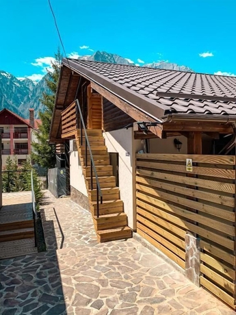 Imagen de la habitación del Hotel Moon Montana Busteni. Foto 16