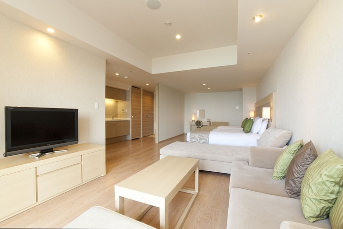 Imagen de la habitación del Hotel Moon Ocean Ginowan and Residence. Foto 10