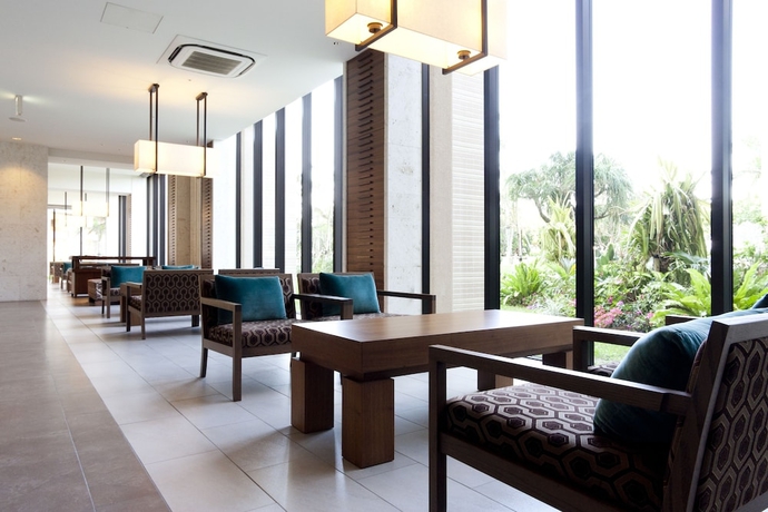 Imagen de los interiores del Hotel Moon Ocean Ginowan and Residence. Foto 18
