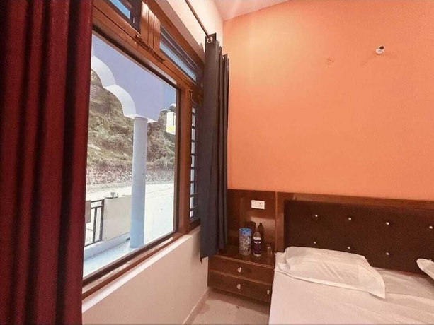 Imagen de la habitación del Hotel Moon Rise, Ukhimath. Foto 6