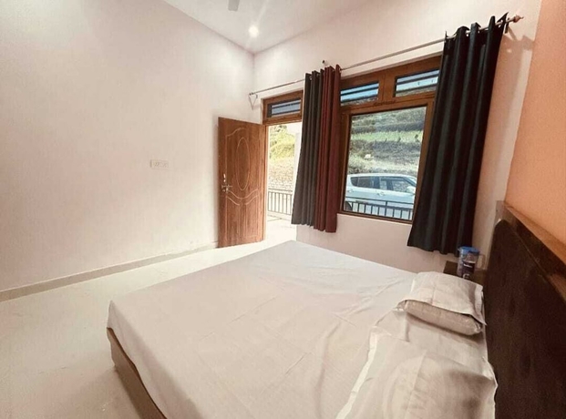 Imagen de la habitación del Hotel Moon Rise, Ukhimath. Foto 7
