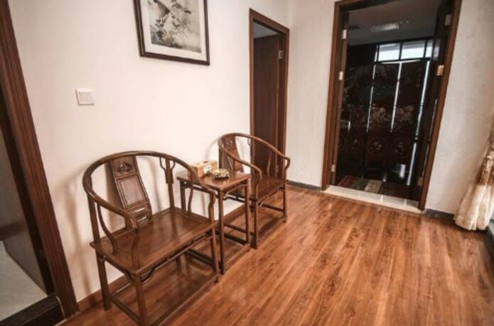 Imagen general del Hotel Moon River European Style Villa. Foto 12