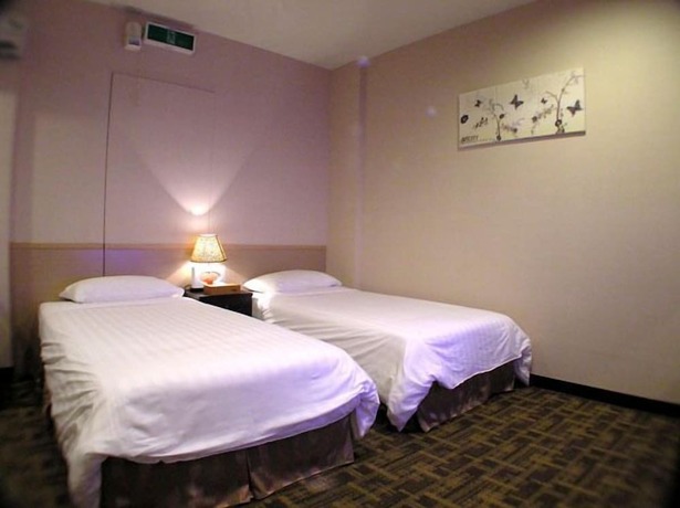 Imagen de la habitación del Hotel Moon Villa. Foto 15