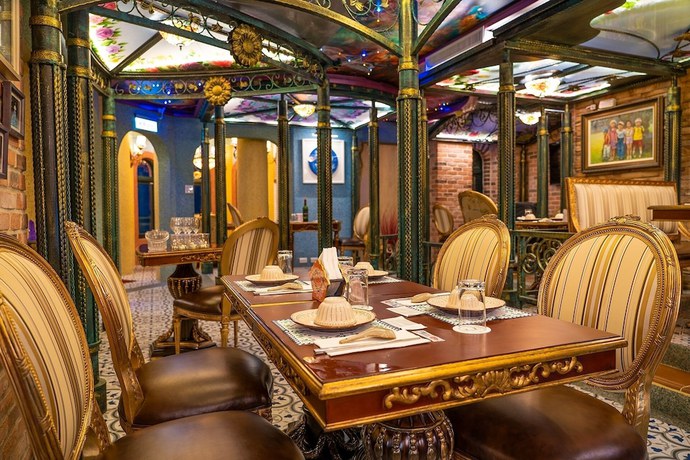Imagen del bar/restaurante del Hotel Moon, Xincheng. Foto 9
