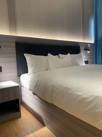 Imagen de la habitación del Hotel Mooncity and Boardinghouse. Foto 18