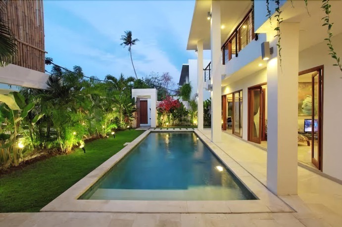 Imagen de la piscina del Hotel Moonlight Bali. Foto 16