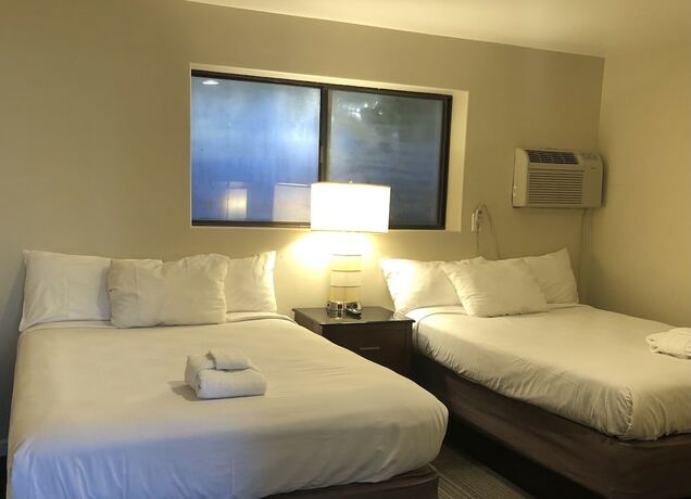 Imagen de la habitación del Hotel Moonlight Beach Motel. Foto 11