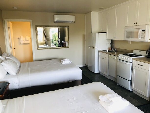Imagen de la habitación del Hotel Moonlight Beach Motel. Foto 15