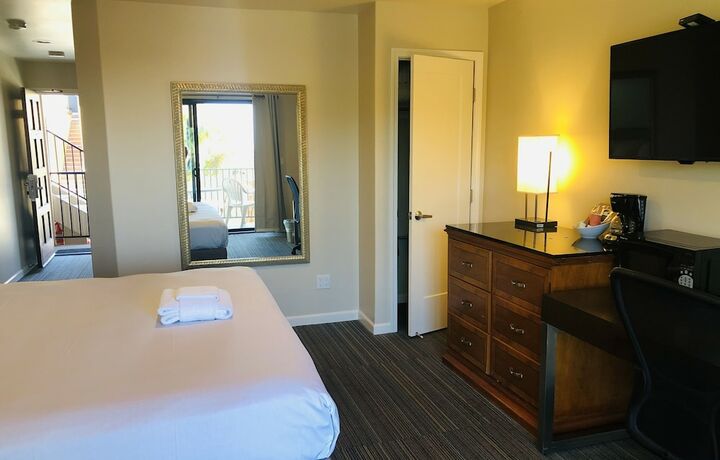 Imagen de la habitación del Hotel Moonlight Beach Motel. Foto 17