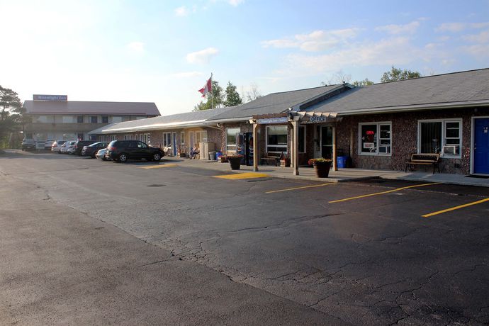 Imagen de la habitación del Hotel Moonlight Inn And Suites, Greater Sudbury. Foto 9