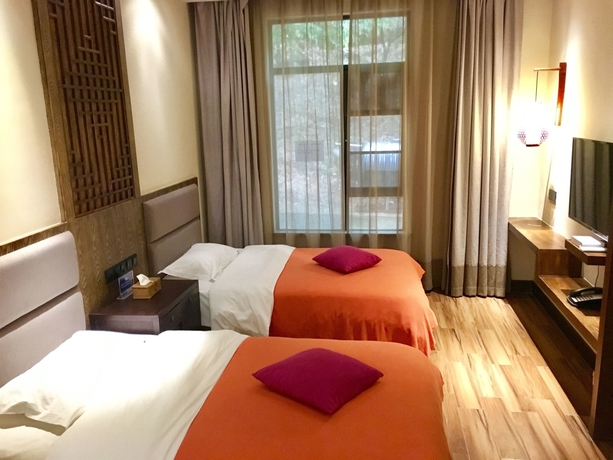 Imagen de la habitación del Hotel Moonlit Sky Resort. Foto 10