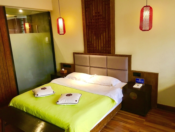 Imagen de la habitación del Hotel Moonlit Sky Resort. Foto 12