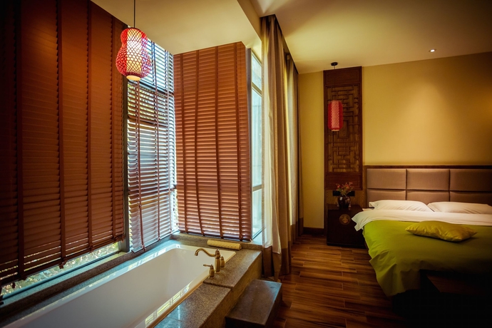 Imagen de la habitación del Hotel Moonlit Sky Resort. Foto 17