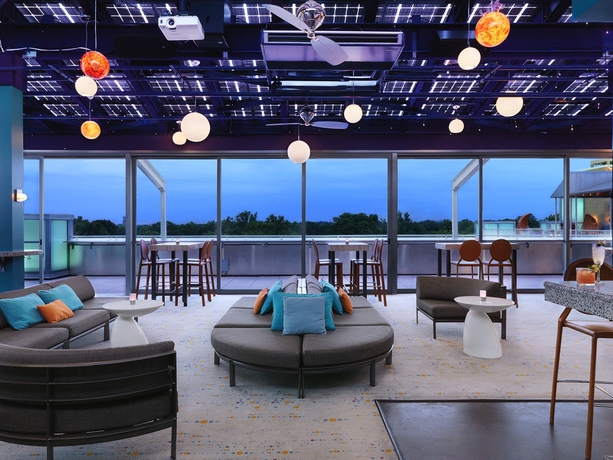 Imagen de los interiores del Hotel Moonrise. Foto 5