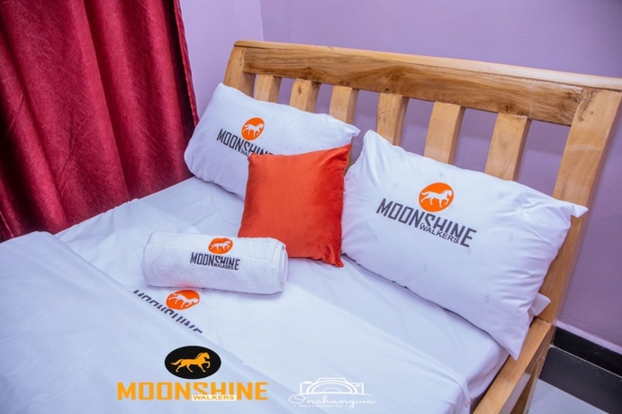 Imagen de la habitación del Hotel Moonshine Walkers. Foto 6