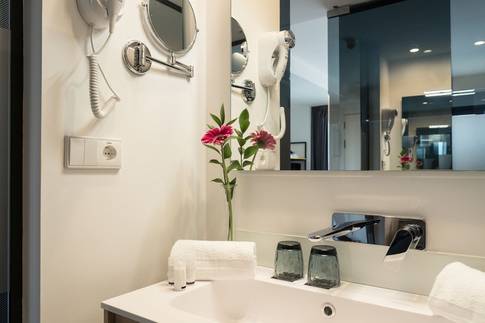 Imagen de la habitación del Hotel Moontels Valencia Alameda 41. Foto 5