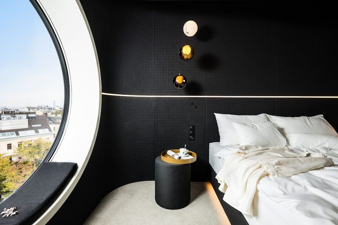 Imagen de la habitación del Hotel Mooons. Foto 4