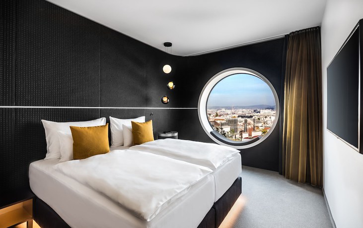 Imagen de la habitación del Hotel Mooons. Foto 10